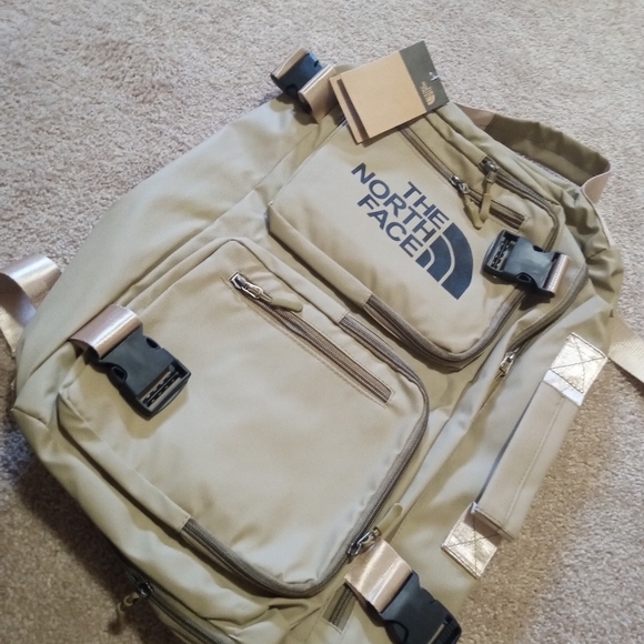 The North face backpack/duffle bag - Picture 7 of 9